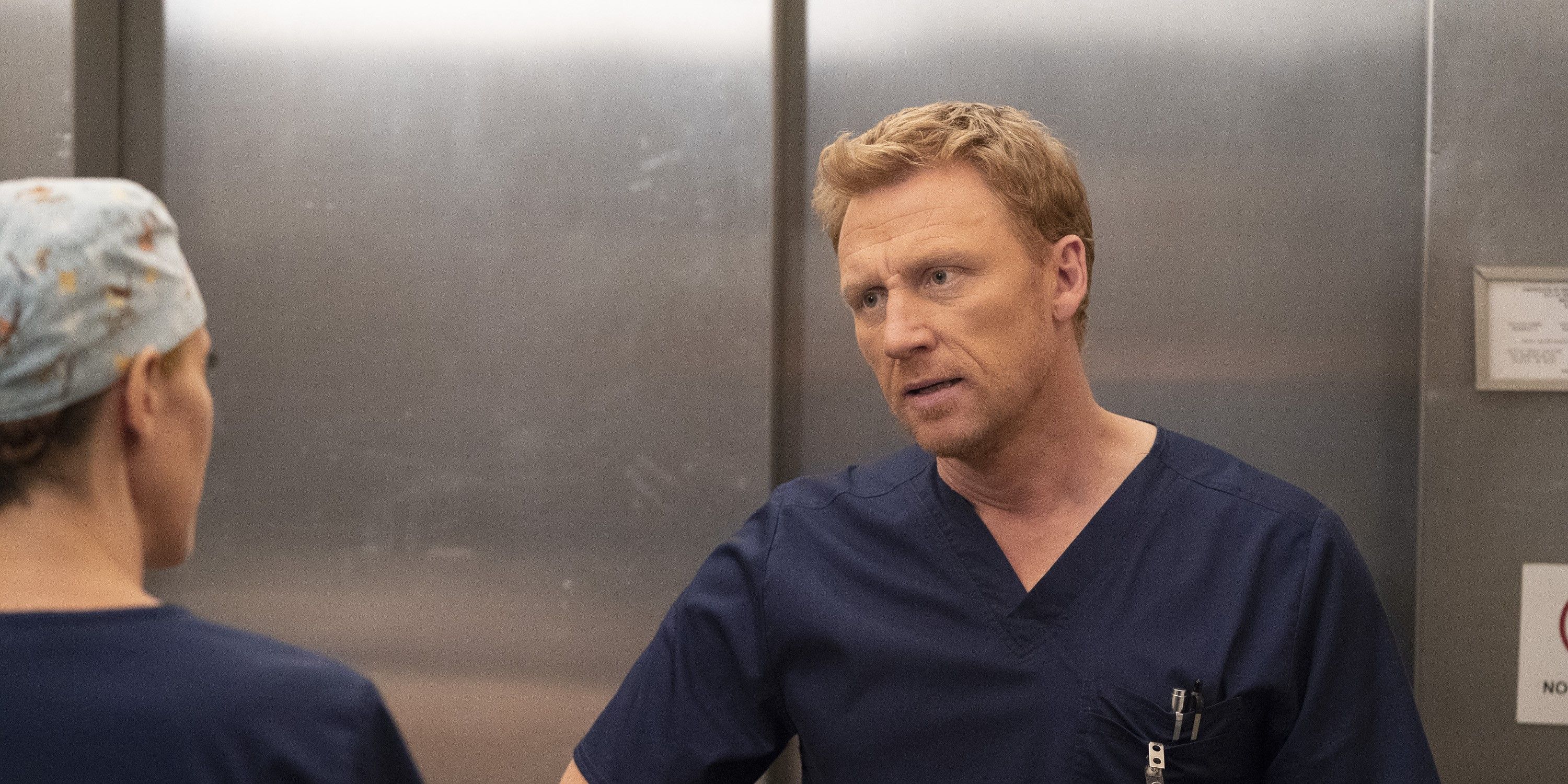 Owen Hunt In An Elevator in Grey's Anatomy