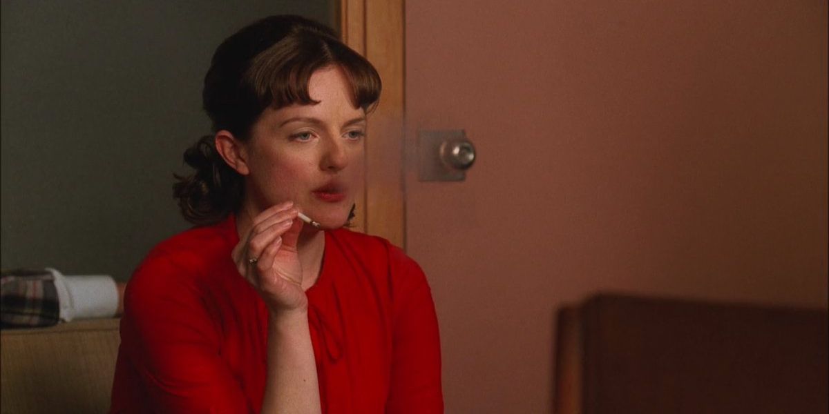Peggy smoking in My Old Kentucky Home season 3 Mad Men