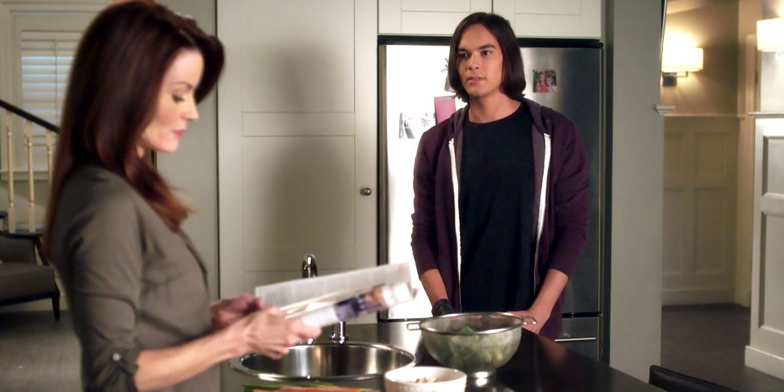Caleb Rivers (Tyler Blackburn) and Ashley Marrin (Laura Leighton) talking to each other in &quot;Pretty Little Liars.&quot;