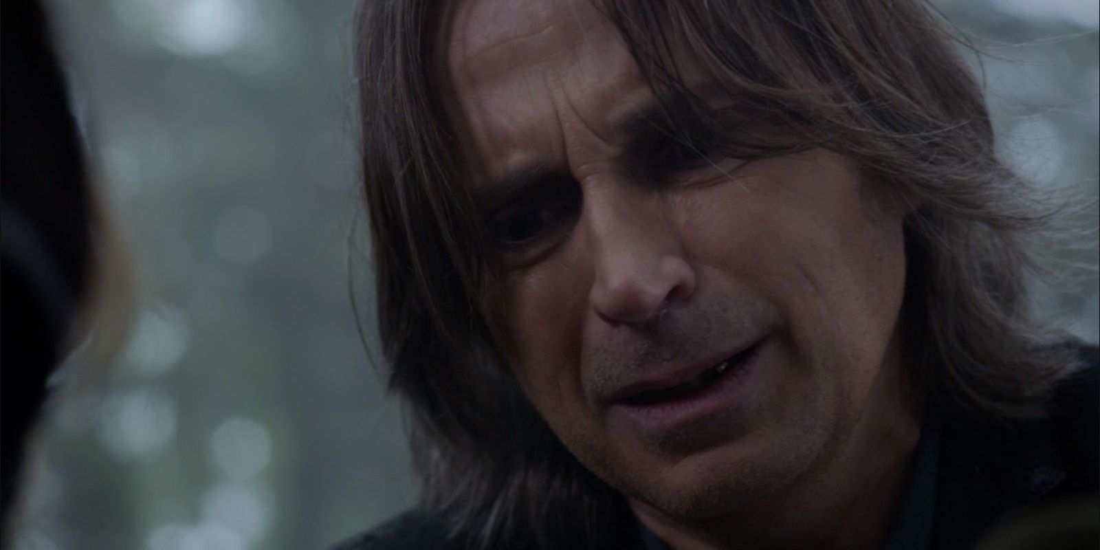 Robert Carlyle as Rumplestiltskin in season 3 of Once Upon A Time, crying as his son dies