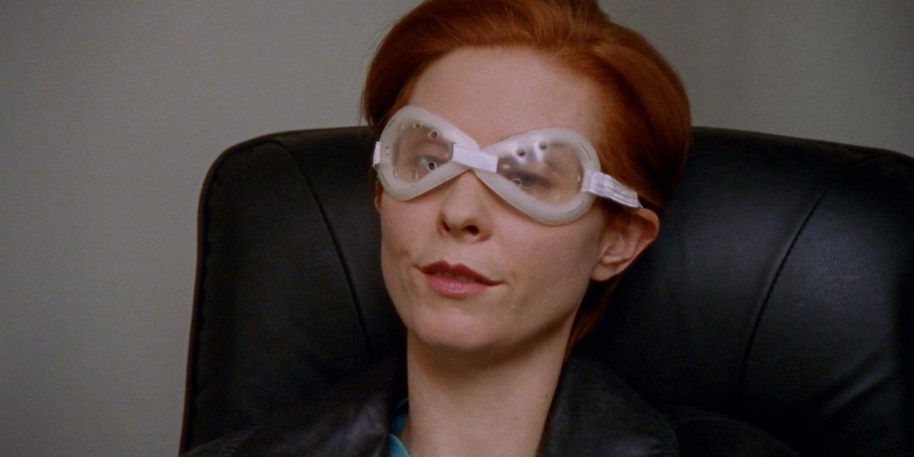 Sex and the City's Miranda after getting eye surgery in episode Where There's Smoke