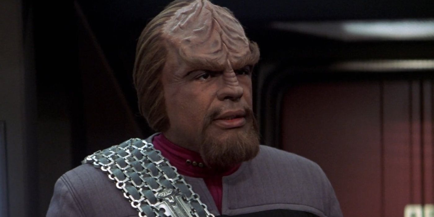 Worf joins the Enterprise crew to head to Romulus
