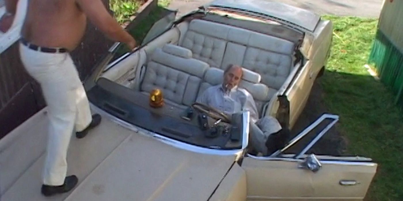 Lahey Living in his car