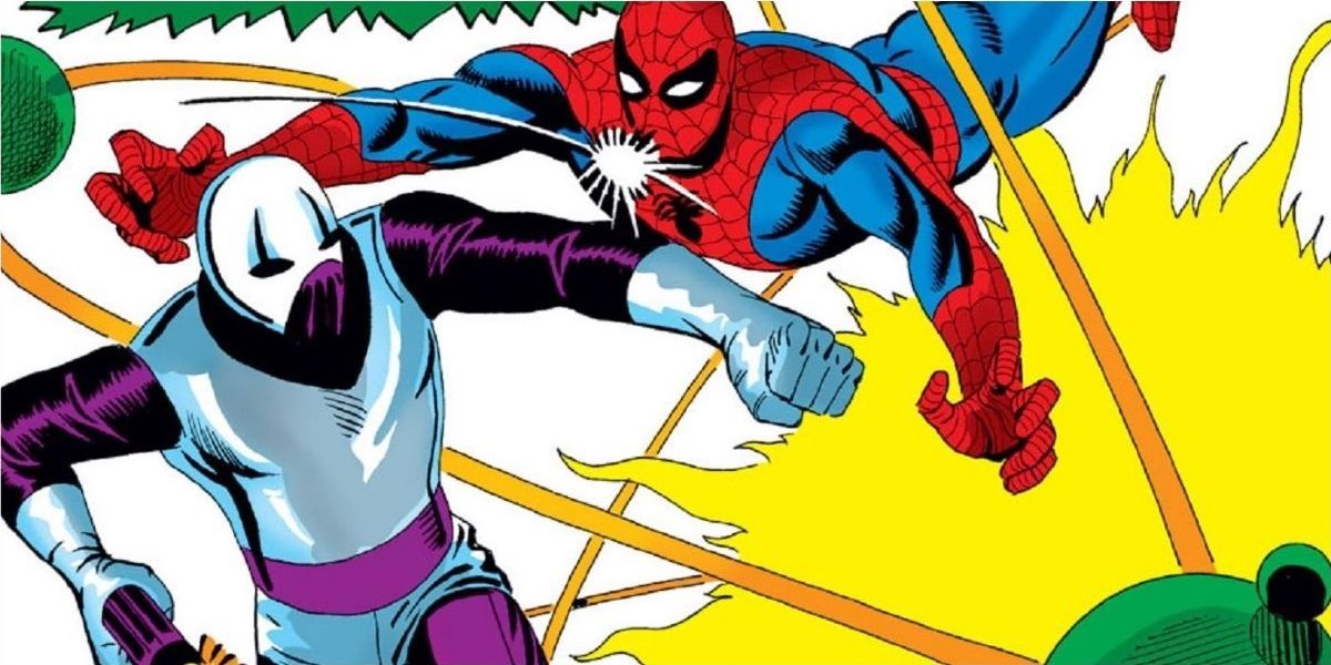 The Looter battles Spider-Man for the meteorite
