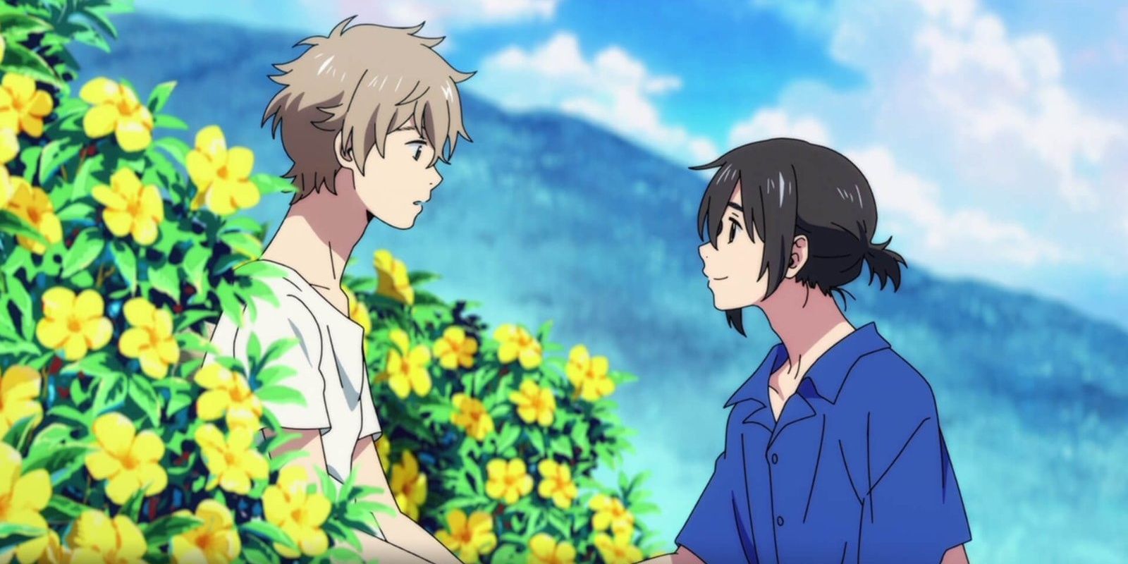 Shun and Mio talk in The Stranger by the Beach, also known as The Stranger by the Shore