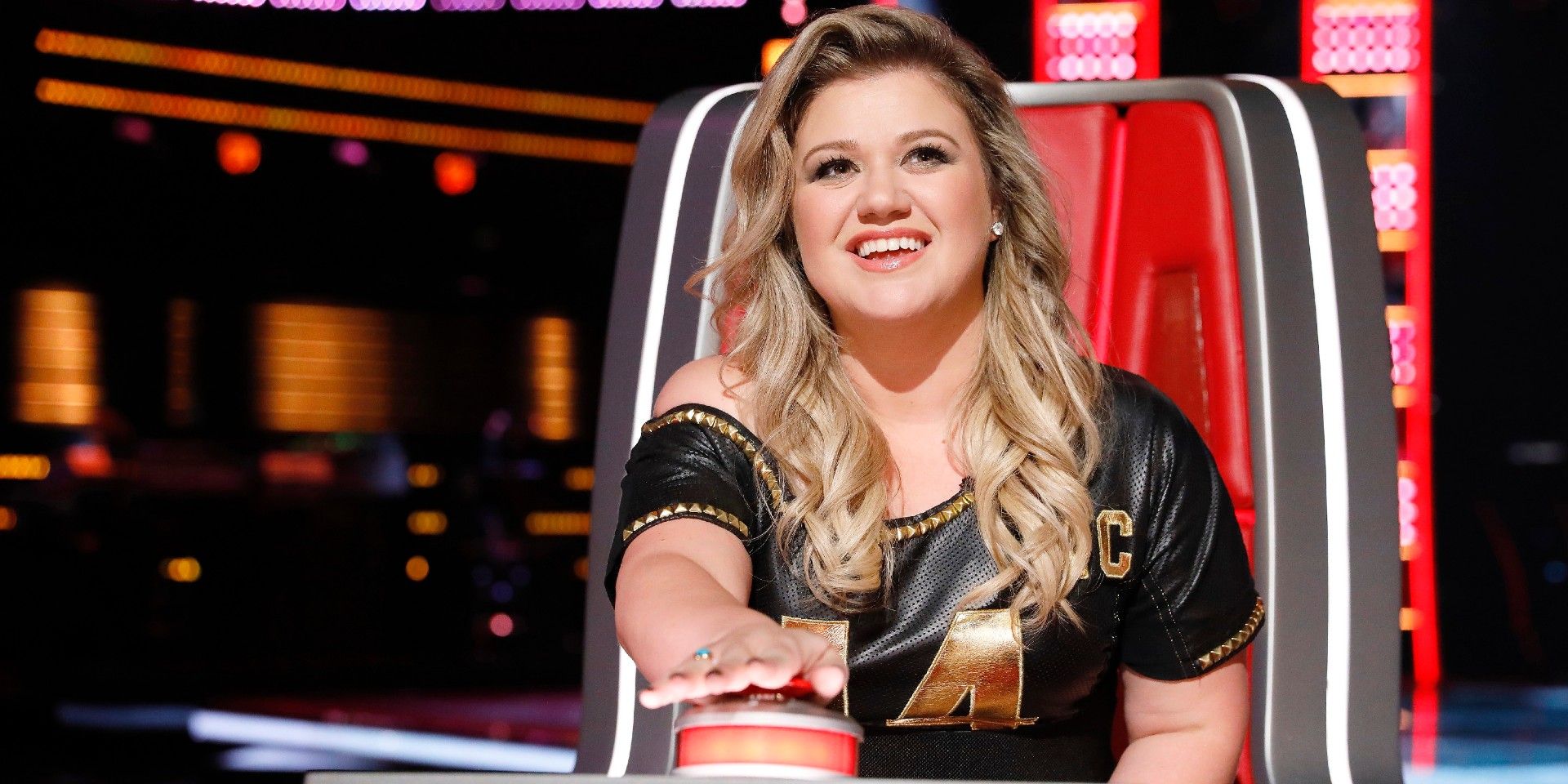 kelly clarkson on the voice