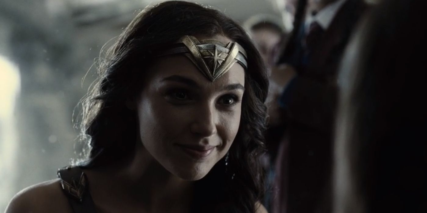 Wonder Woman Talking To Young Girl - Zack Snyder's Justice League