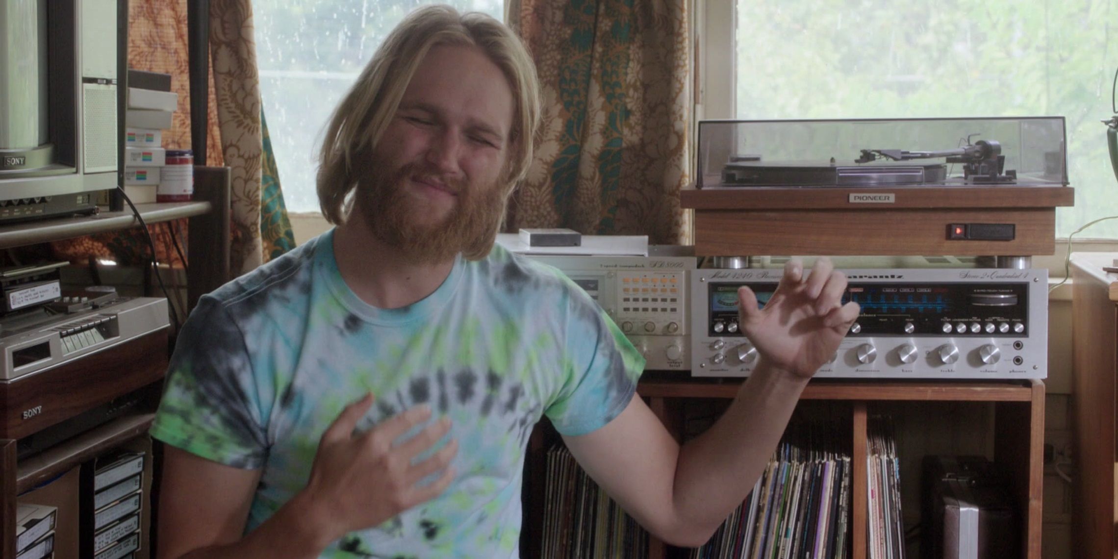 Wyatt Russell listening to music in Everybody Wants Some