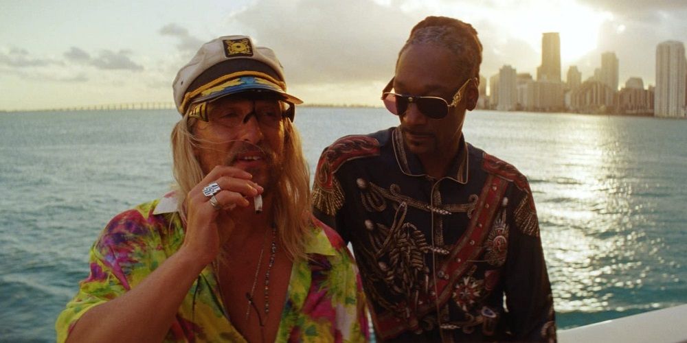 Moondog and Lingerie on boat in The Beach Bum