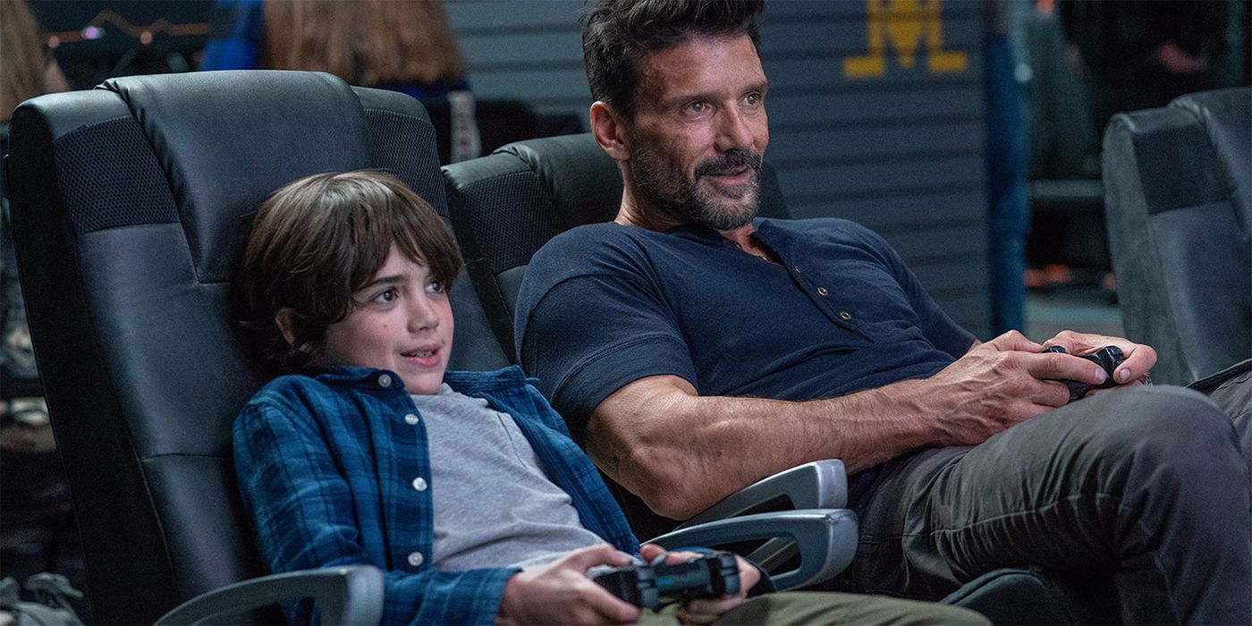 boss level - frank grillo and son