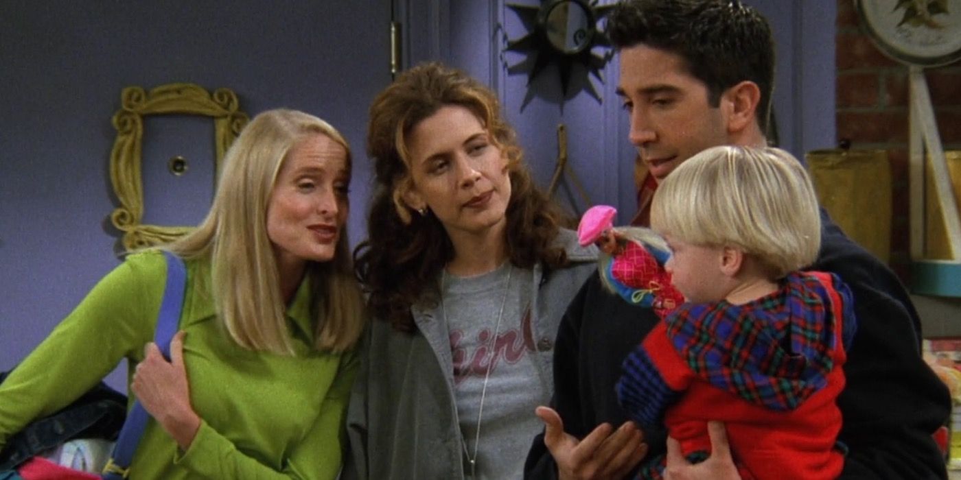 Carol et Susan déposent Ben chez Monica.