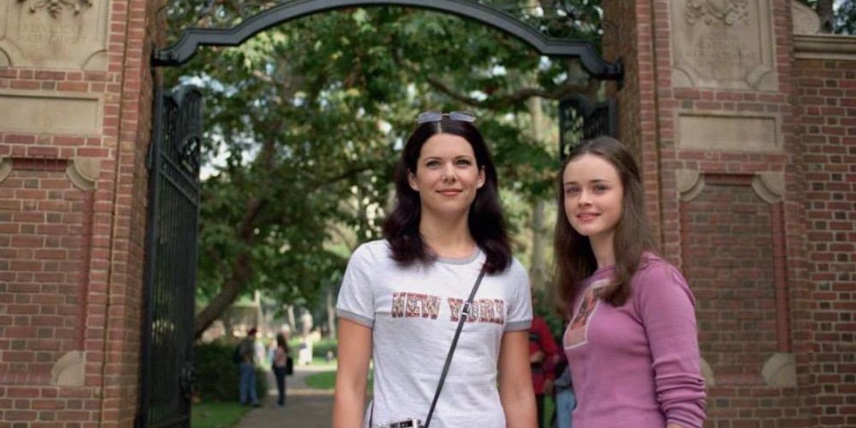 Rory and Lorelai visit Harvard on Gilmore Girls