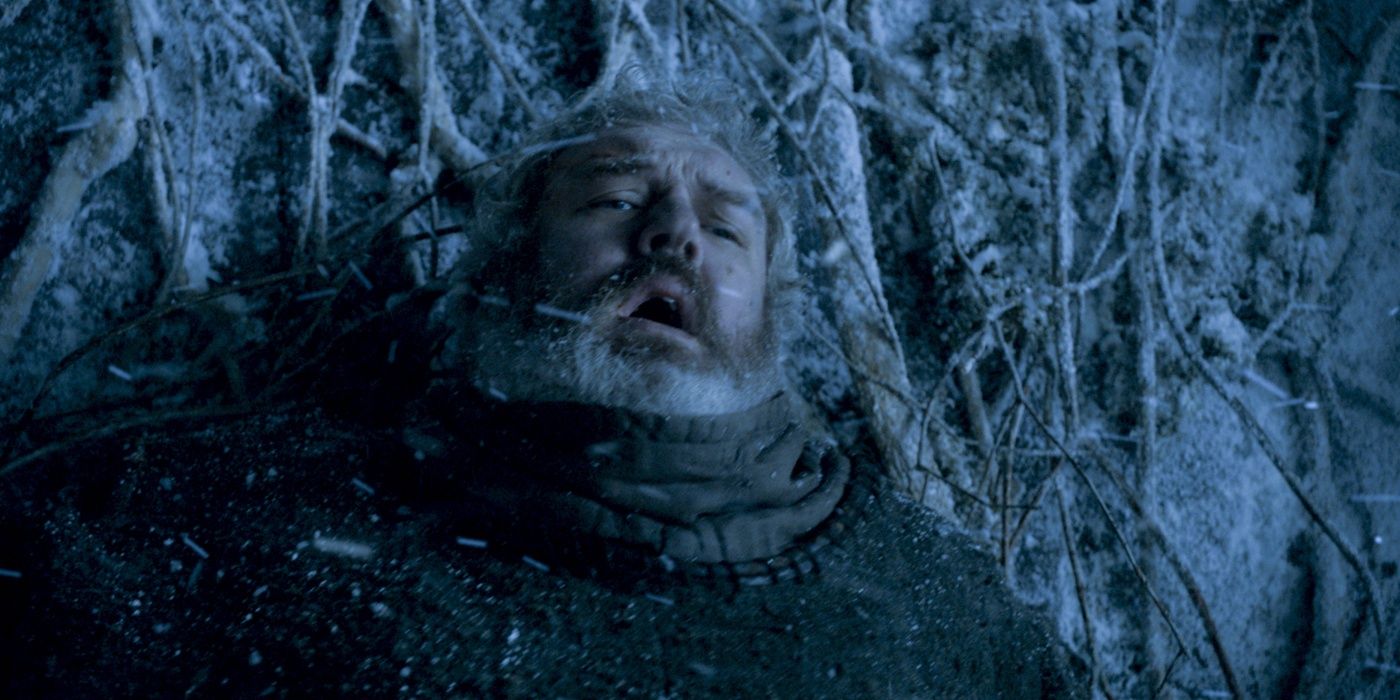 Hodor segura a porta em Game of Thrones