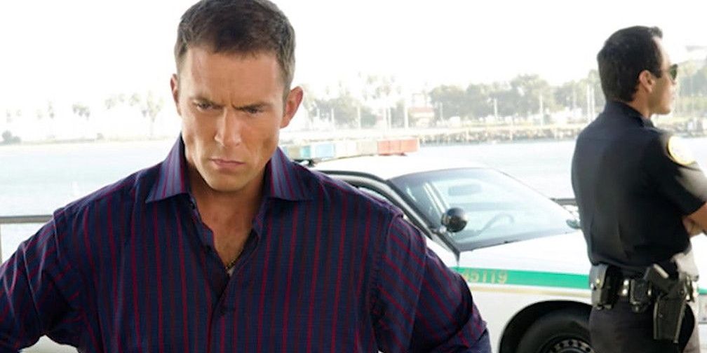 Joey Quinn at a crime scene in dexter Cropped