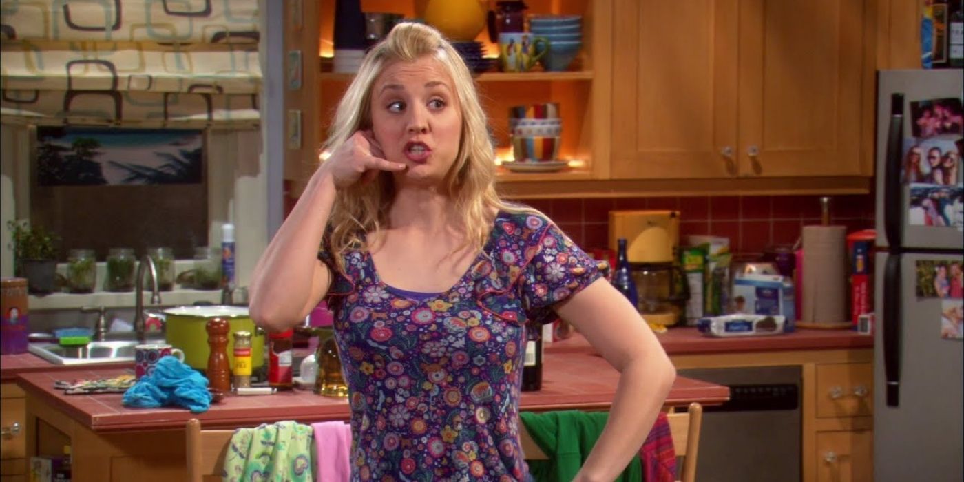 Penny pretending to be on the phone on The Big Bang Theory