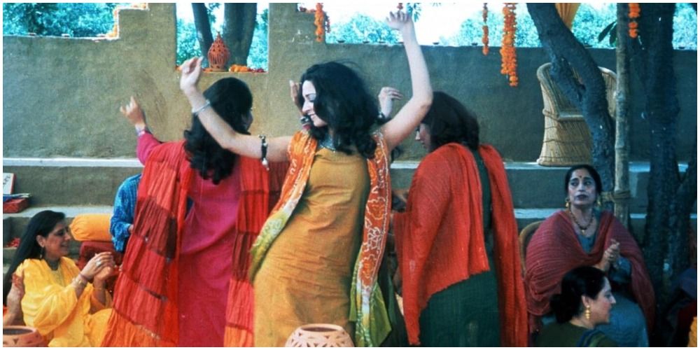 Wedding dance scene with women in Monsoon Wedding