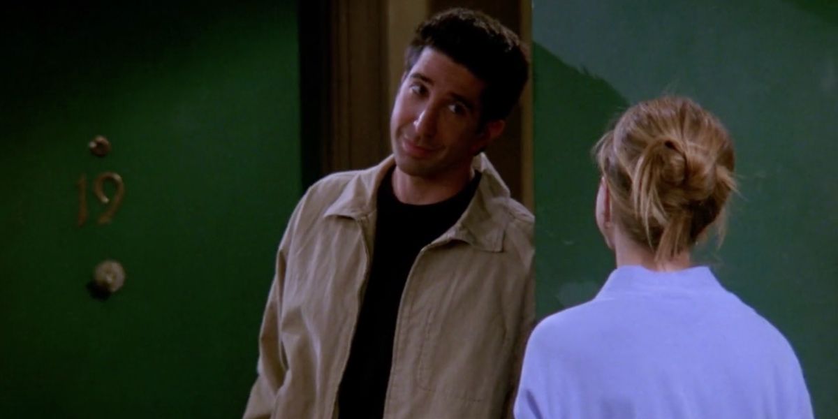 Ross visits Rachel at the apartment in season 5 of Friends