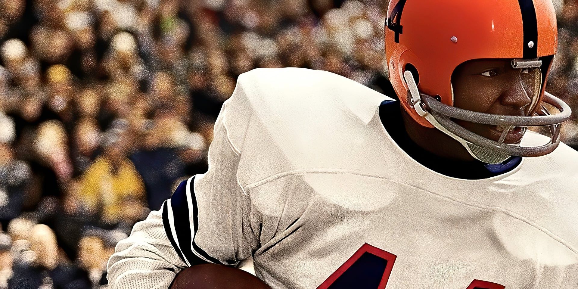 Ernie Davis runs with the football in The Express