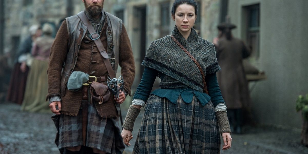 Murtagh and Claire walking down the street