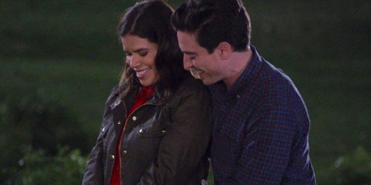 Superstore: 10 Best Amy & Jonah Moments Of All Time - What Episode Do Amy And Jonah Get Together