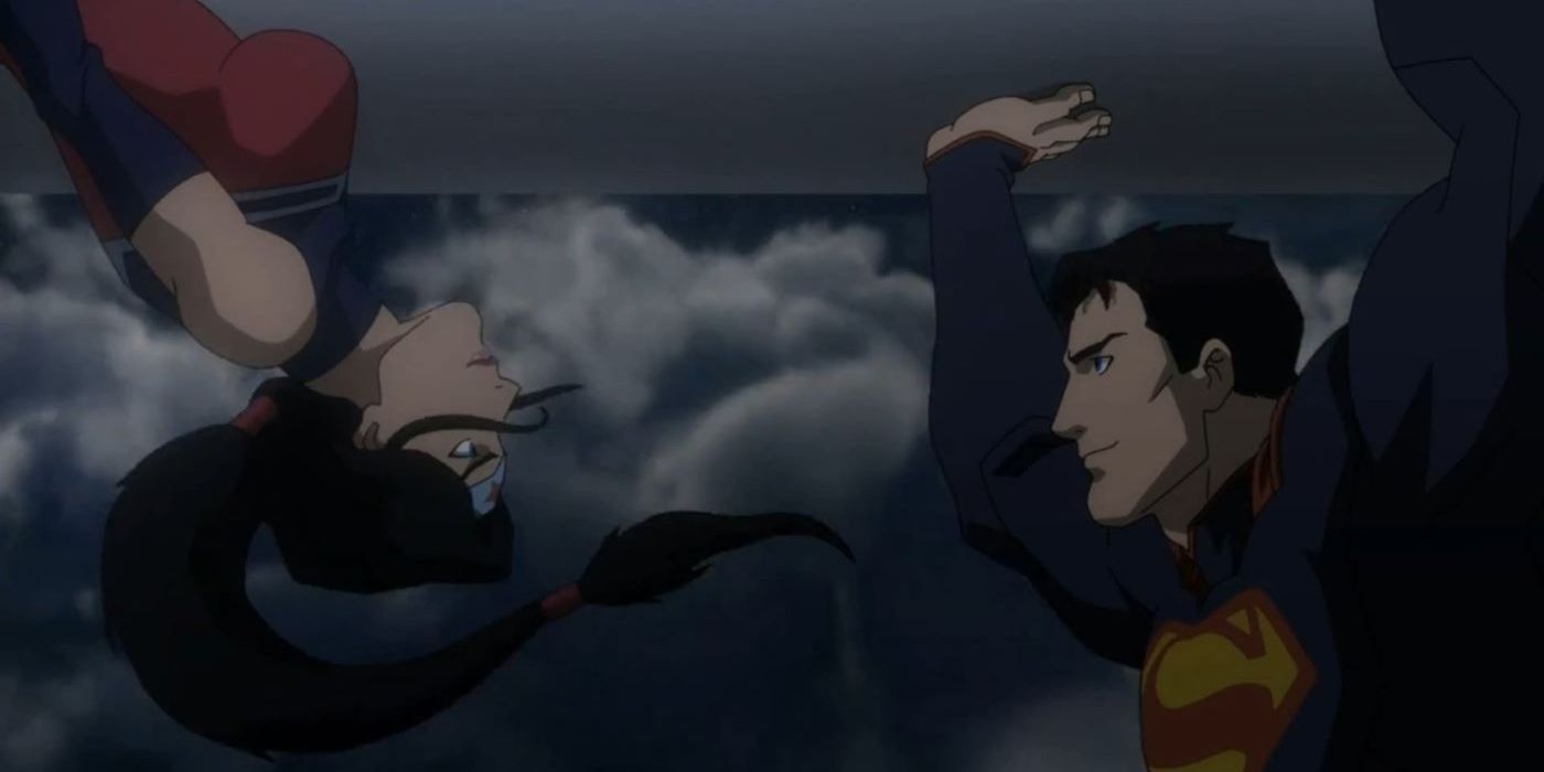 Mulher Maravilha e Superman fazem olhares sensuais um para o outro depois de uma batalha para salvar o presidente em Liga da Justiça: Guerra.
