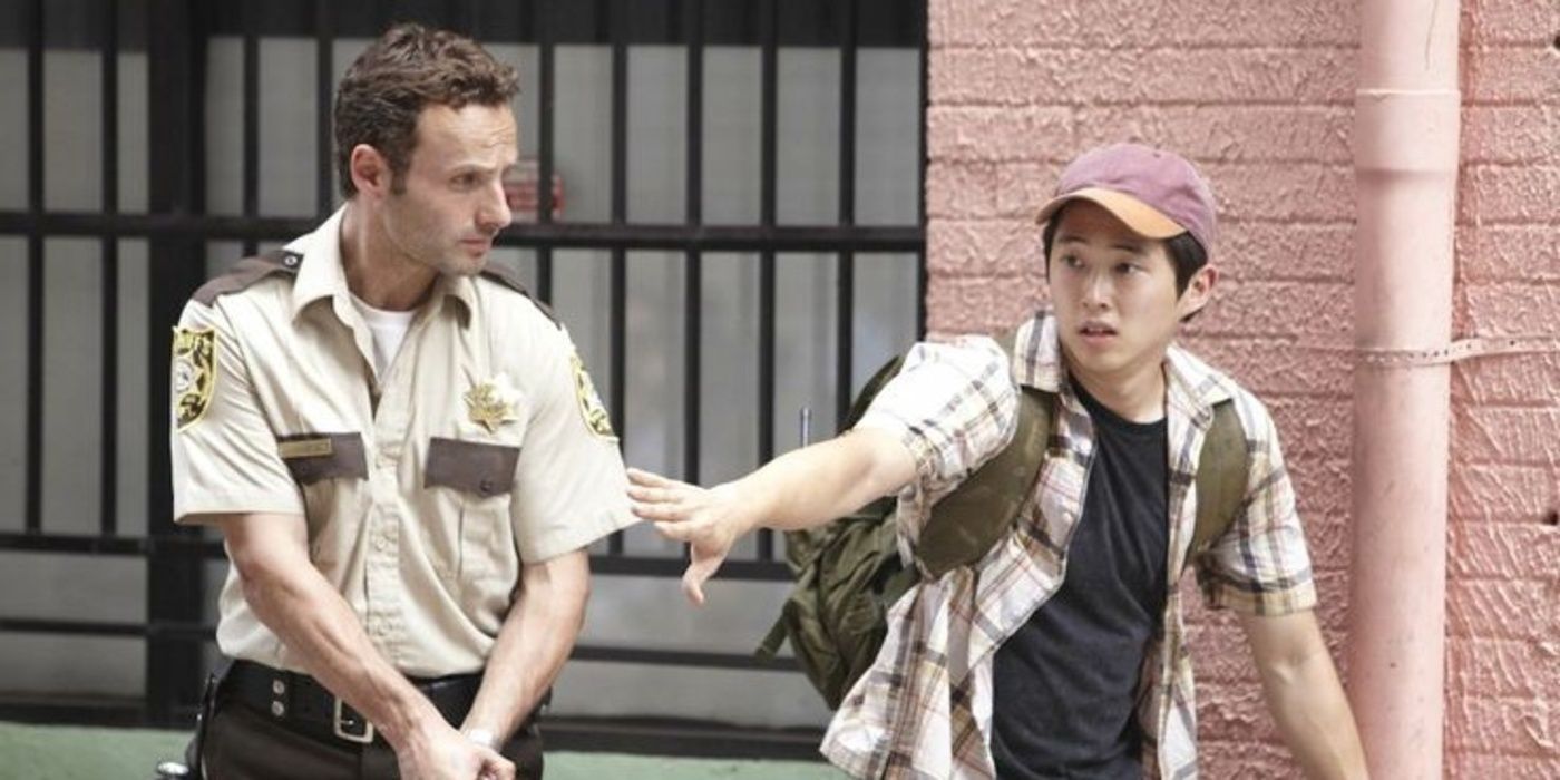 Glenn and Rick escape in The Walking Dead