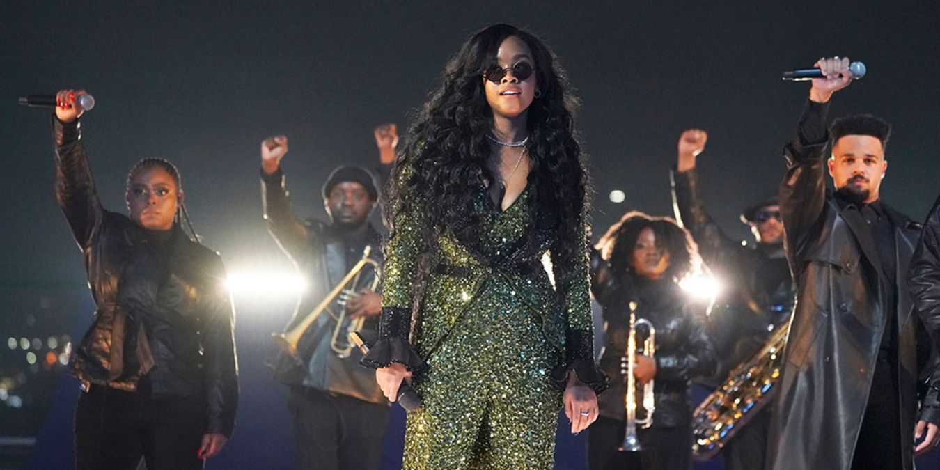 H.E.R. performing Fight for You at the Oscars