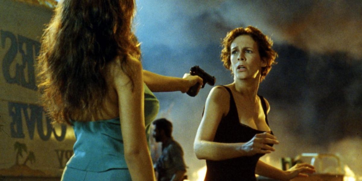 True Lies 5 Ways It’s Still A Good Spy Comedy (& 5 Ways It Hasnt Aged Well)