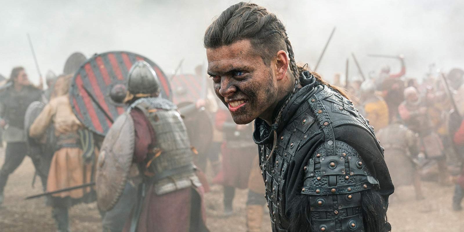 Ivar the Boneless fights to his death in the final battle against Alfred