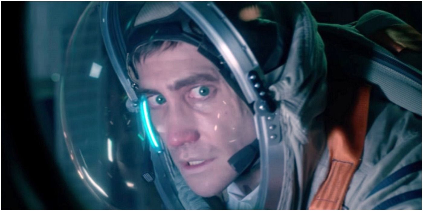 An image of Jake Gyllenhaal in the film Life.