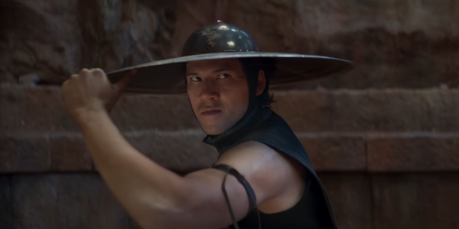 Kung Lao grazing his hat in Mortal Kombat 2021