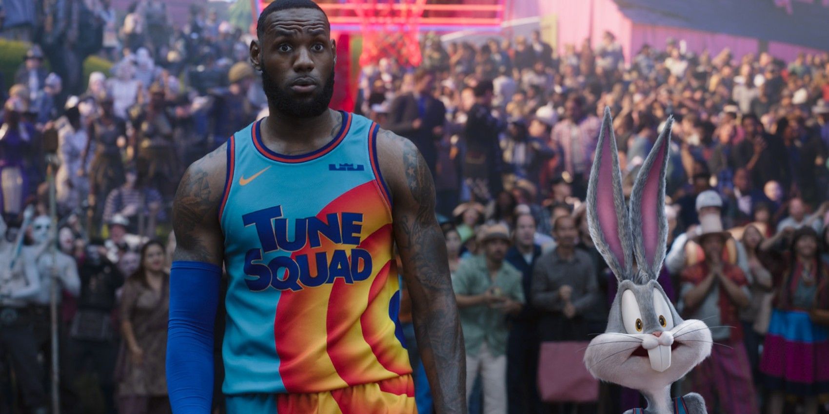 Lebron James and Bugs Bunny in Space Jam 2 (1)
