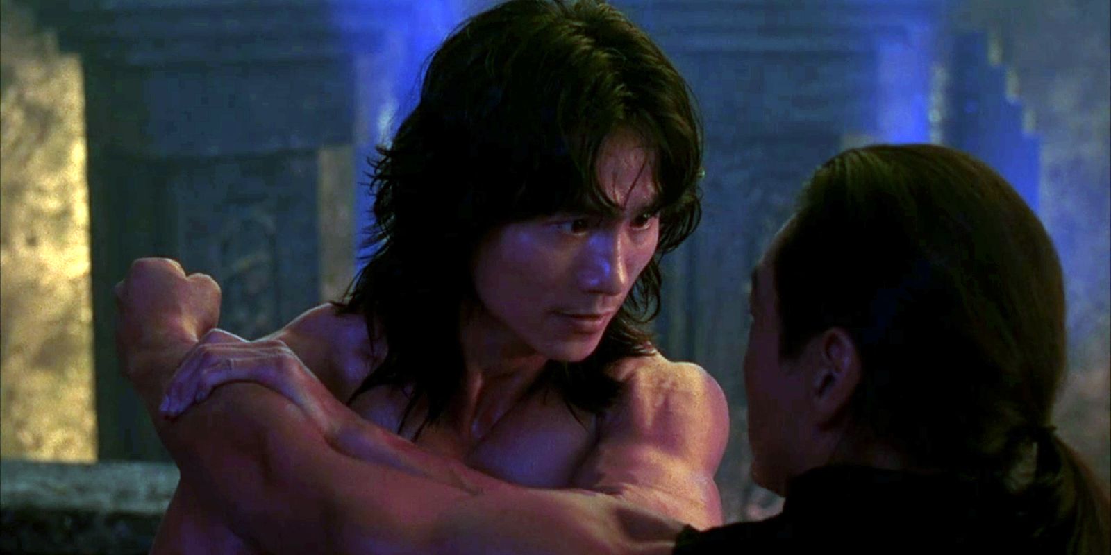 Liu Kang battling Shang Tsung in Mortal Kombat 1995