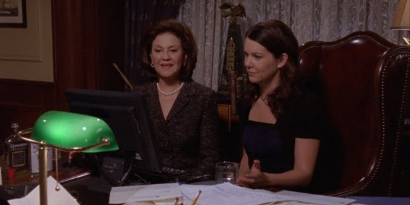 Lorelai and Emily at Emily's house on Gilmore Girls