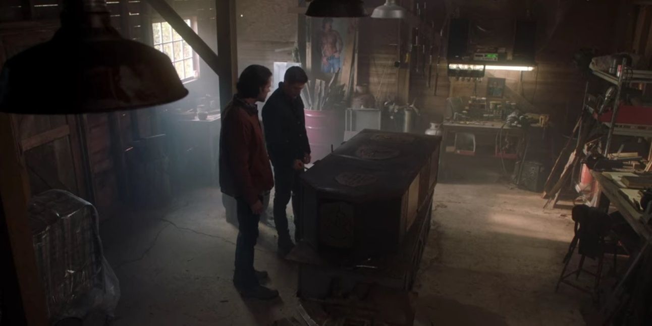 Dean shows Sam the Mal'ak box that he has been building in Supernatural