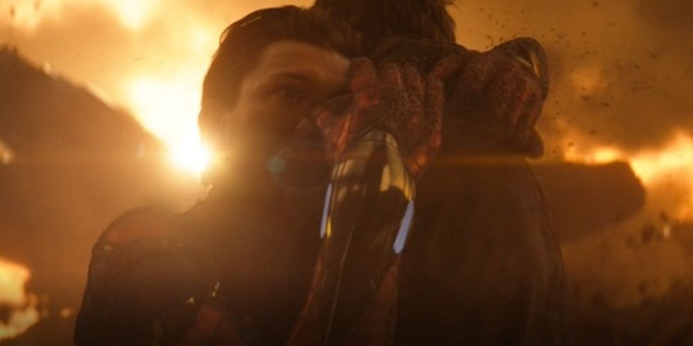 Peter Parker dies in Tony Stark&rsquo;s arms in Avengers Infinity War