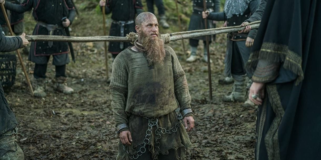 Ragnar about to be killed in S4E15 All His Angels, Vikings