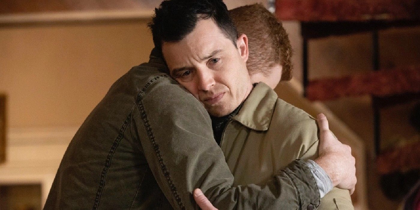 Shameless Series Finale Ian and Mickey embracing