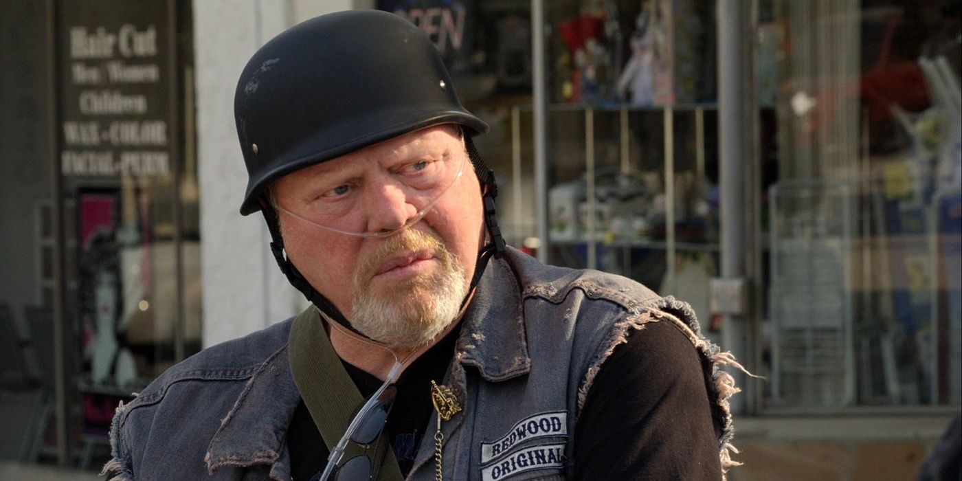 Piney prepares to ride his bike outside the clubhouse in Sons of Anarchy