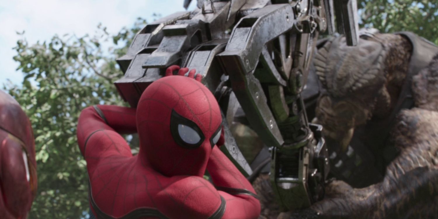 Spider-Man Holding Back Cull Obsidian's Hammer From Iron Man In Avengers: Infinity War