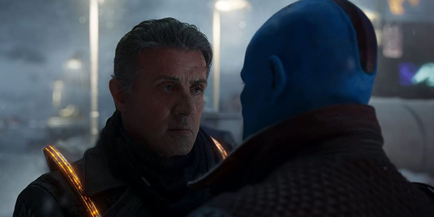 Stakar Ogord talking to Yondu.