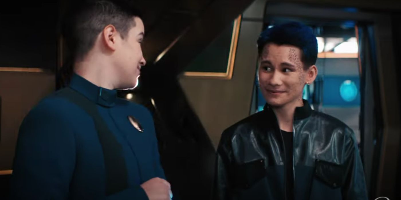 How Star Trek: Discovery & Sci-Fi Are Pioneering Gender Expression On TV