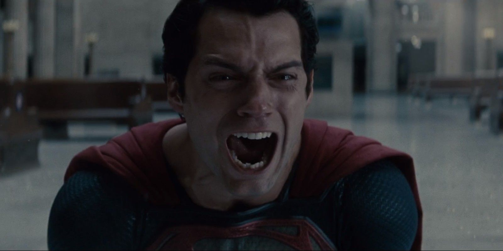 Superman screaming in sorrow in Man Of Steel (2013)
