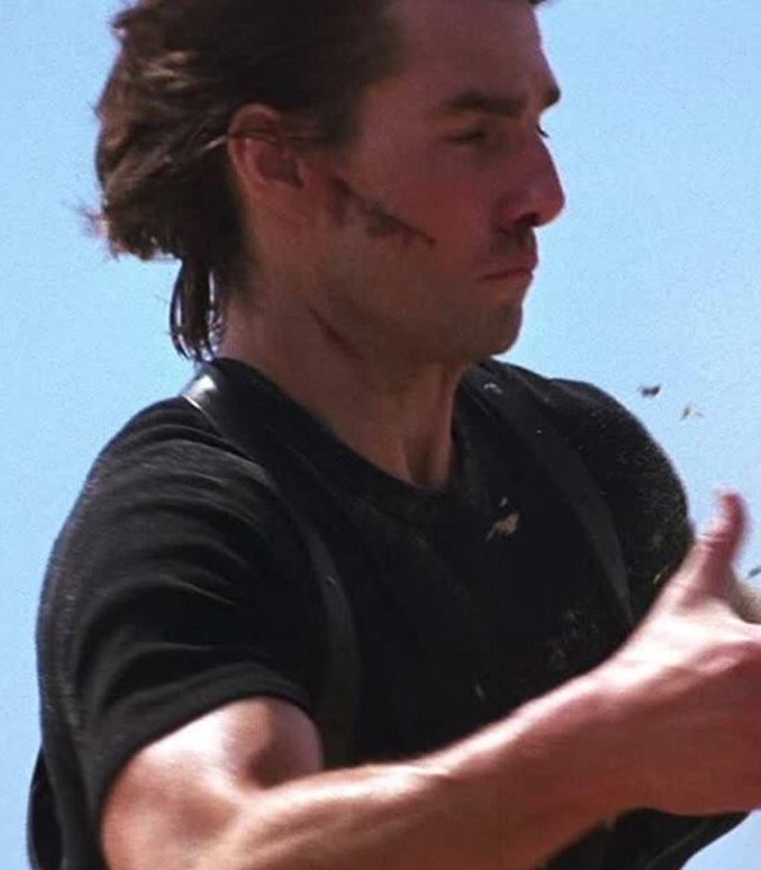 Tom Cruise Mission Impossible 2 image pic vertical