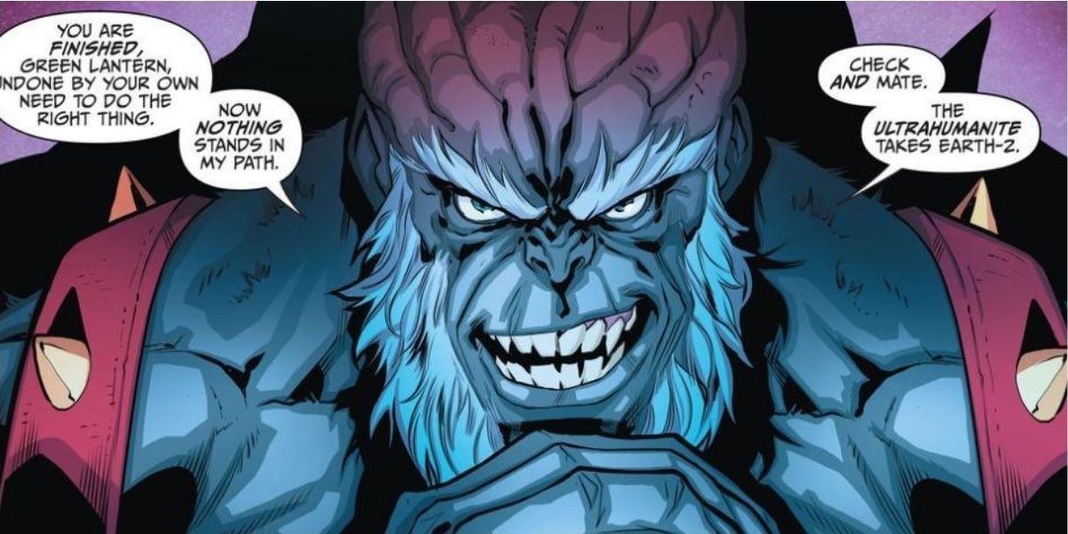 The Ultra-Humanite battles Green Lantern using his intellect