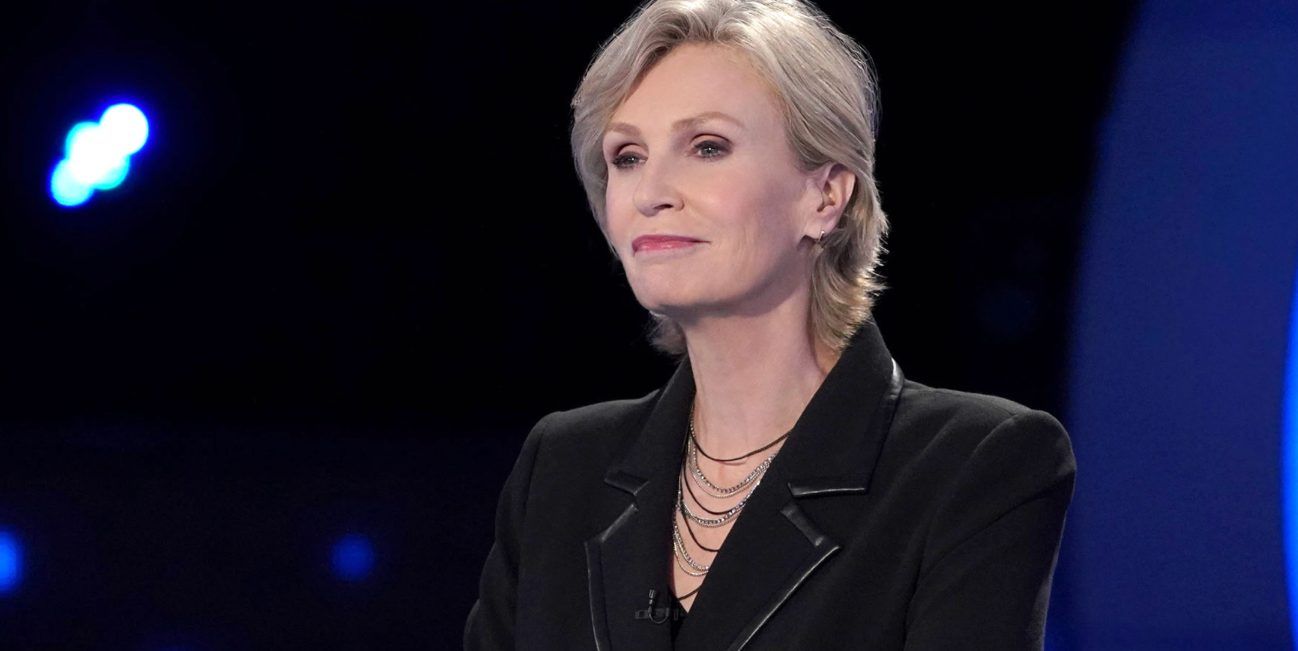 Jane Lynch Hosting The Weakest Link