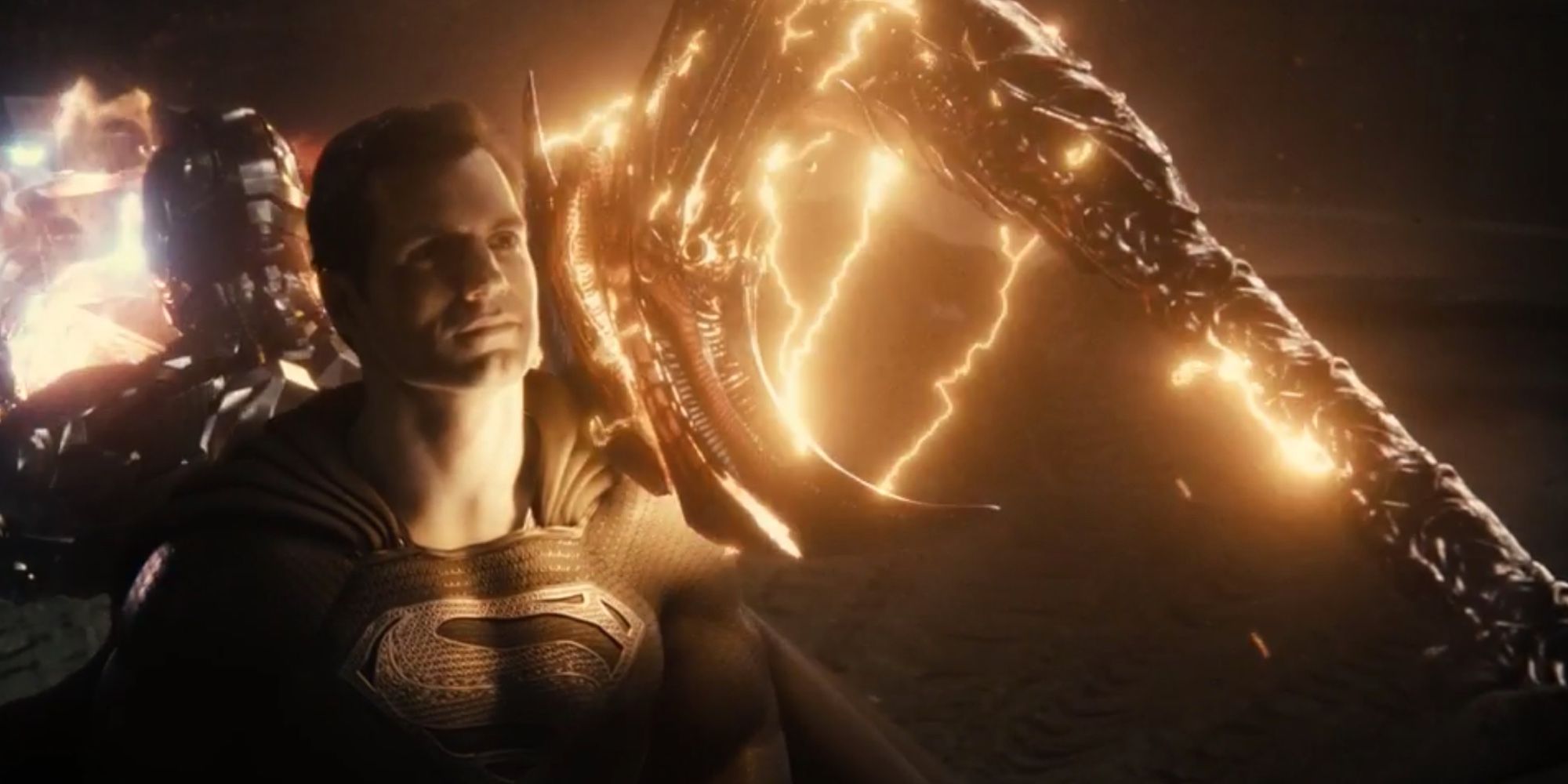 Superman se para frente al hacha de Steppenwolf en la Liga de la Justicia de Zack Snyder