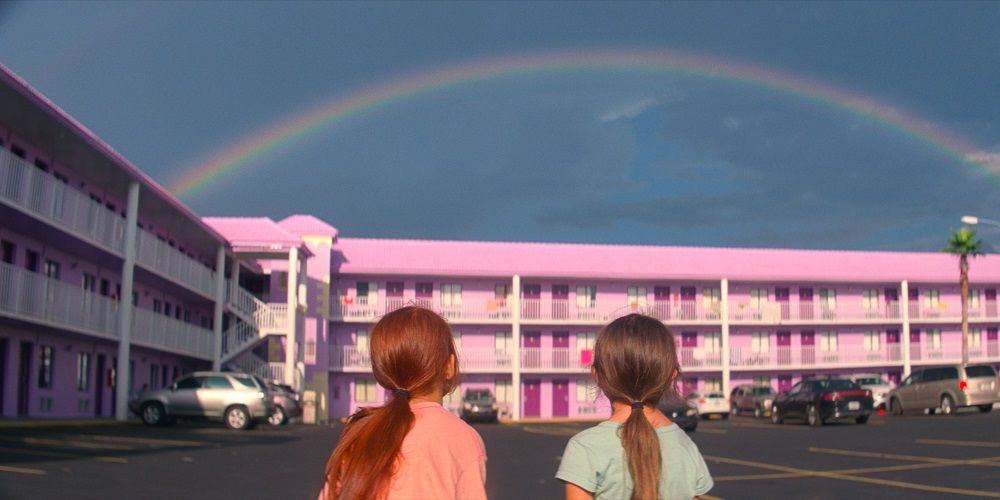 Moonee sees rainbow over her motel in The Florida Project