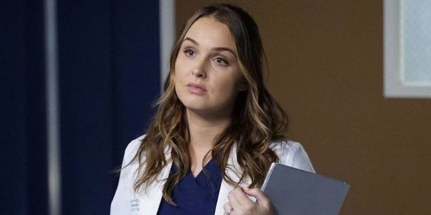 Jo Wilson working at Grey-Sloan in Grey's Anatomy