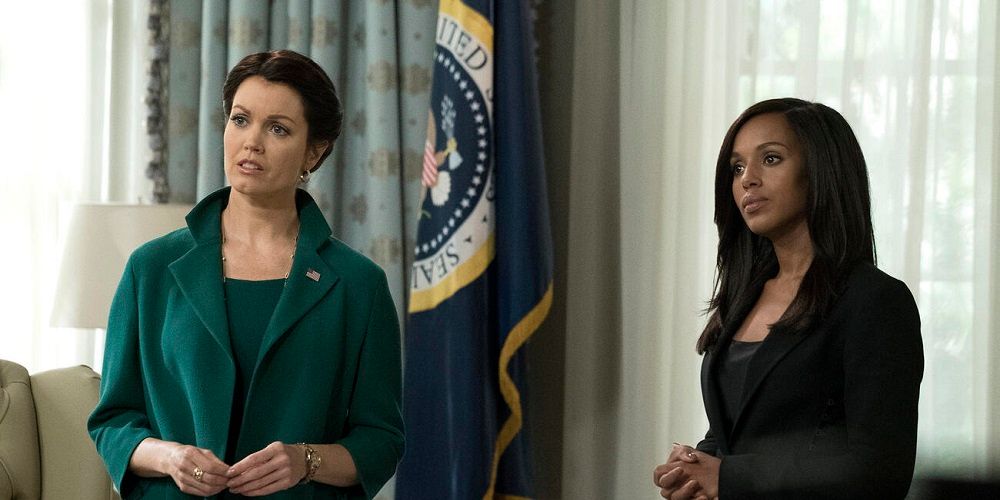 Olivia with White House staffer in Scandal